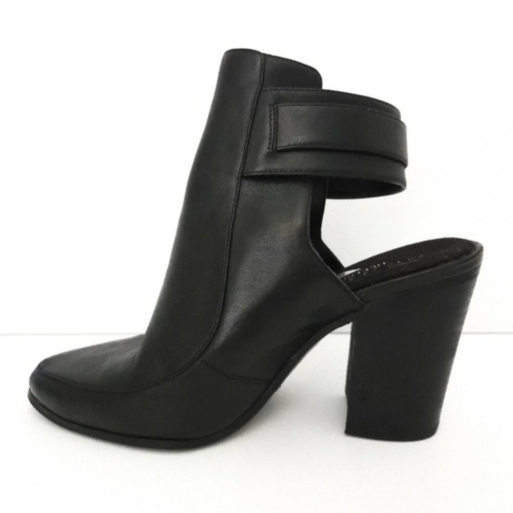 Aerosoles Black Leather Squared Up Buckle Slingback Bootie‎ High Heels- Size 5.5